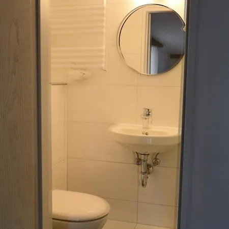 11 Ratingen